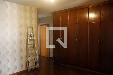 Apartamento à venda com 170m², 4 quartos e 2 vagas Apartamento à venda com 170m², 4 quartos e 2 vagasSuíte