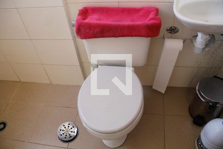 Apartamento à venda com 170m², 4 quartos e 2 vagas Apartamento à venda com 170m², 4 quartos e 2 vagasBanheiro de serviço