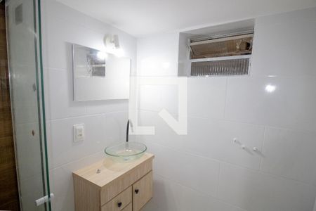 Banheiro de apartamento para alugar com 1 quarto, 43m² em Centro, Rio de Janeiro