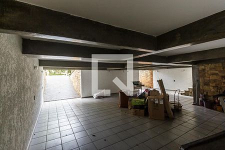 Casa de condomínio para alugar com 283m², 4 quartos e 4 vagas Casa de condomínio para alugar com 283m², 4 quartos e 4 vagasGaragem