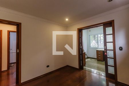 Casa de condomínio para alugar com 283m², 4 quartos e 4 vagas Casa de condomínio para alugar com 283m², 4 quartos e 4 vagasSala de TV