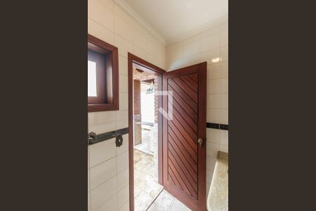 Casa de condomínio para alugar com 283m², 4 quartos e 4 vagas Casa de condomínio para alugar com 283m², 4 quartos e 4 vagasBanheiro