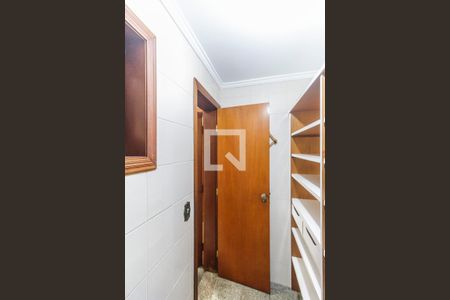 Casa de condomínio para alugar com 283m², 4 quartos e 4 vagas Casa de condomínio para alugar com 283m², 4 quartos e 4 vagasDespensa