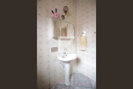 Casa à venda com 360m², 3 quartos e 2 vagasBanheiro