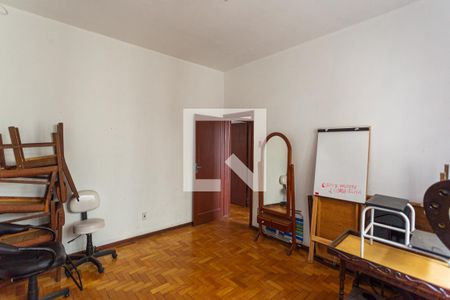 Semi-Suíte 1 de casa para alugar com 4 quartos, 250m² em Floresta, Belo Horizonte
