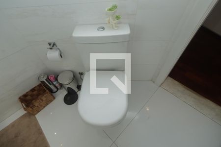 Apartamento para alugar com 180m², 2 quartos e 2 vagasBanheiro Social