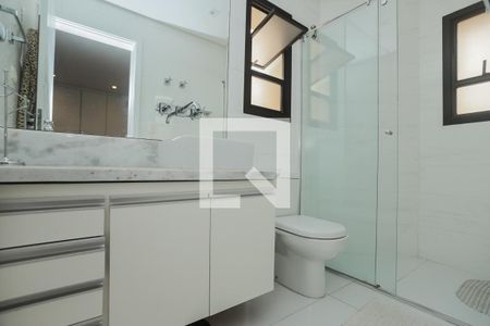 Apartamento para alugar com 180m², 2 quartos e 2 vagasBanheiro do Quarto 2