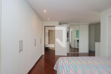 Apartamento para alugar com 180m², 2 quartos e 2 vagasQuarto 2 - Suíte