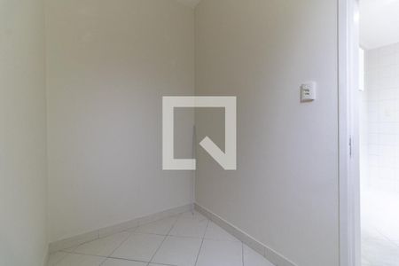 Apartamento para alugar com 100m², 2 quartos e sem vaga Apartamento para alugar com 100m², 2 quartos e sem vagaQuarto de Serviço