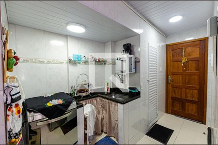 Cozinha de kitnet/studio à venda com 2 quartos, 20m² em Centro, Niterói