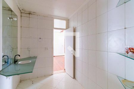 Casa à venda com 600m², 4 quartos e 8 vagasBanheiro da Suíte 1