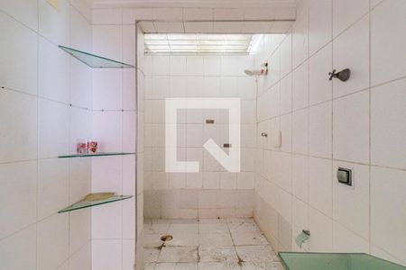 Casa à venda com 600m², 4 quartos e 8 vagasBanheiro da Suíte 1