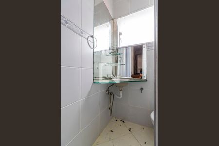 Casa à venda com 600m², 4 quartos e 8 vagasBanheiro da Suíte 2