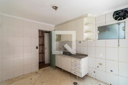 Casa à venda com 600m², 4 quartos e 8 vagasCozinha