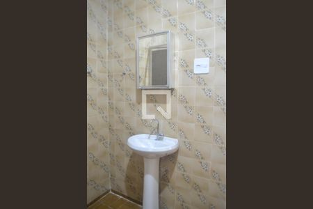 Casa para alugar com 74m², 2 quartos e sem vaga Casa para alugar com 74m², 2 quartos e sem vagabanheiro