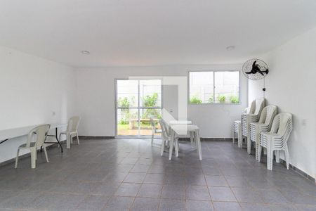 Apartamento para alugar com 42m², 1 quarto e sem vagaÁrea comum - Salão de festas