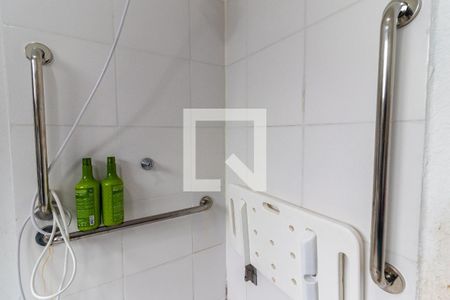 Apartamento para alugar com 42m², 1 quarto e sem vagaDetalhe do banheiro