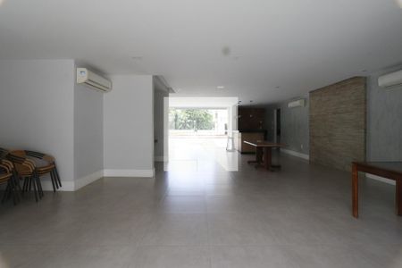 Apartamento para alugar com 100m², 3 quartos e 1 vagaÁrea comum - Salão de festas