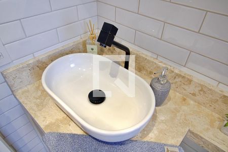 Banheiro de apartamento à venda com 2 quartos, 43m² em Parque Reboucas, São Paulo
