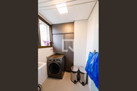 Apartamento à venda com 69m², 2 quartos e 2 vagasÁrea de serviço