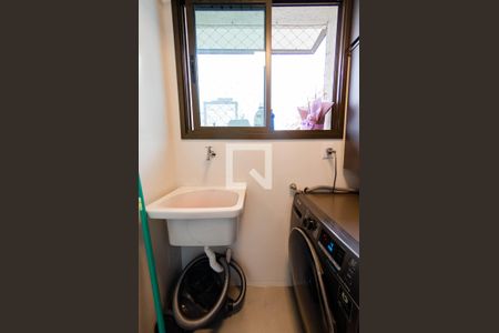 Apartamento à venda com 69m², 2 quartos e 2 vagasÁrea de serviço