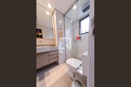 Apartamento à venda com 69m², 2 quartos e 2 vagasBanheiro suíte 1