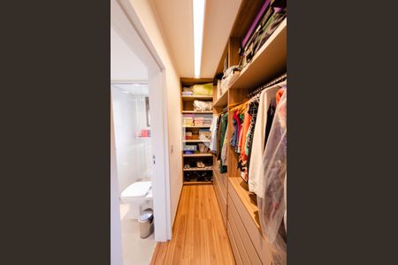 Apartamento à venda com 69m², 2 quartos e 2 vagasCloset
