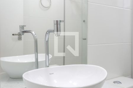 Apartamento à venda com 115m², 2 quartos e 2 vagas Apartamento à venda com 115m², 2 quartos e 2 vagasBanheiro da Suíte