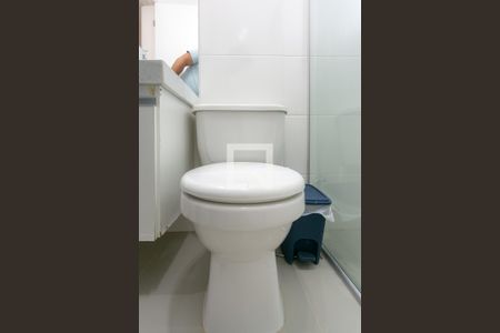 Apartamento à venda com 115m², 2 quartos e 2 vagas Apartamento à venda com 115m², 2 quartos e 2 vagasBanheiro da Suíte