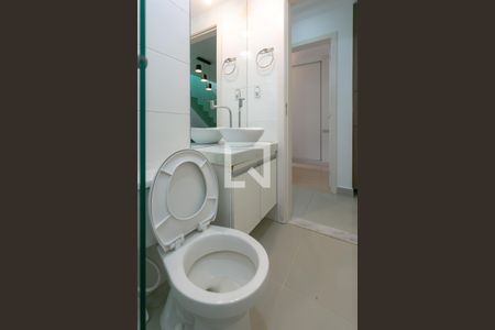 Apartamento à venda com 115m², 2 quartos e 2 vagas Apartamento à venda com 115m², 2 quartos e 2 vagasBanheiro