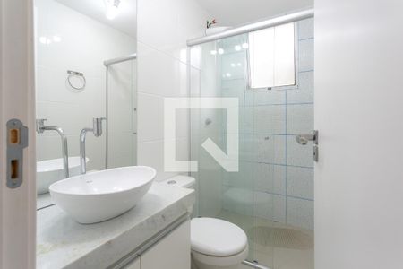 Apartamento à venda com 115m², 2 quartos e 2 vagas Apartamento à venda com 115m², 2 quartos e 2 vagasBanheiro da Suíte