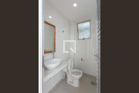 Apartamento à venda com 115m², 2 quartos e 2 vagas Apartamento à venda com 115m², 2 quartos e 2 vagasLavabo