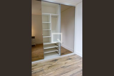 Apartamento à venda com 75m², 2 quartos e 2 vagasQuarto 2 - Suíte