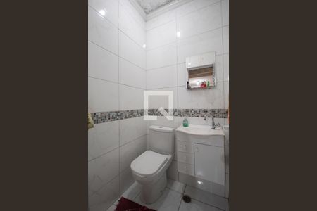 Casa à venda com 180m², 2 quartos e 2 vagasBanheiro da Churrasqueira