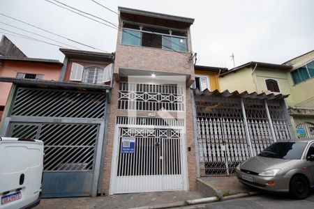 Casa à venda com 180m², 2 quartos e 2 vagasFachada