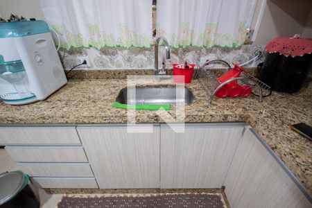 Casa à venda com 180m², 2 quartos e 2 vagasCozinha