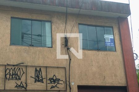 Casa para alugar com 60m², 2 quartos e sem vaga Casa para alugar com 60m², 2 quartos e sem vagaFachada