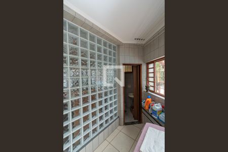 Casa à venda com 420m², 4 quartos e 4 vagas Casa à venda com 420m², 4 quartos e 4 vagasÁrea de Serviço