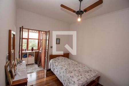 Casa à venda com 420m², 4 quartos e 4 vagas Casa à venda com 420m², 4 quartos e 4 vagasQuarto 2