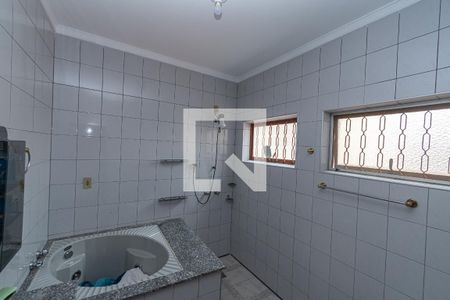 Casa à venda com 420m², 4 quartos e 4 vagas Casa à venda com 420m², 4 quartos e 4 vagasBanheiro da Suíte 2