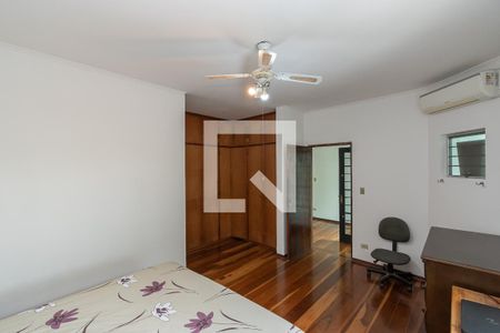 Casa à venda com 420m², 4 quartos e 4 vagas Casa à venda com 420m², 4 quartos e 4 vagasSuíte 2