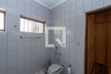 Casa à venda com 420m², 4 quartos e 4 vagas Casa à venda com 420m², 4 quartos e 4 vagasBanheiro da Suíte 2