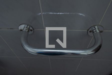 Casa à venda com 420m², 4 quartos e 4 vagas Casa à venda com 420m², 4 quartos e 4 vagasDetalhe Banheiro Social