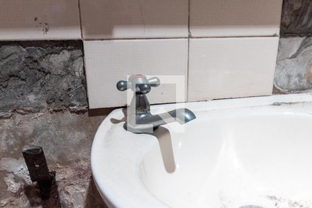 Casa à venda com 258m², 4 quartos e 10 vagasBanheiro - torneira