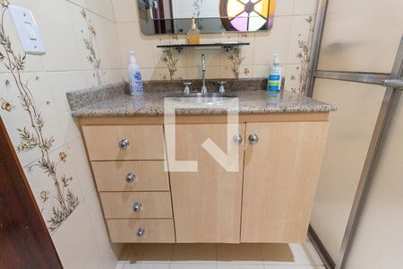 Casa à venda com 258m², 4 quartos e 10 vagasBanheiro da Suíte