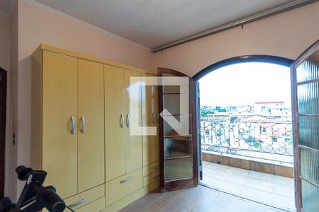 Casa à venda com 258m², 4 quartos e 10 vagasQuarto 2