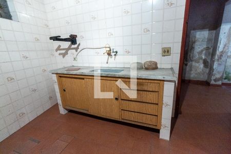 Casa à venda com 258m², 4 quartos e 10 vagasCozinha 2