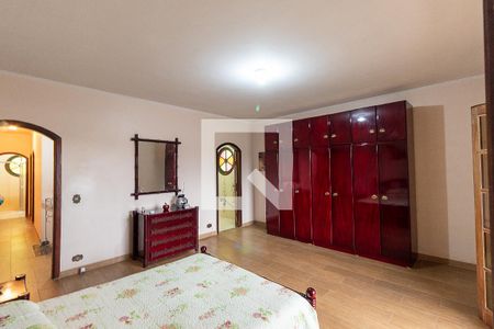 Casa à venda com 258m², 4 quartos e 10 vagasQuarto Suíte