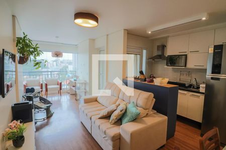 Sala de apartamento para alugar com 2 quartos, 66m² em Caxingui, São Paulo