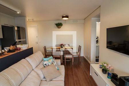 Sala de apartamento para alugar com 2 quartos, 66m² em Caxingui, São Paulo